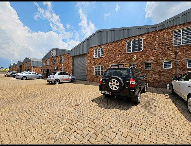 280M² FACTORY FOR SALE IN ANDERBOLT